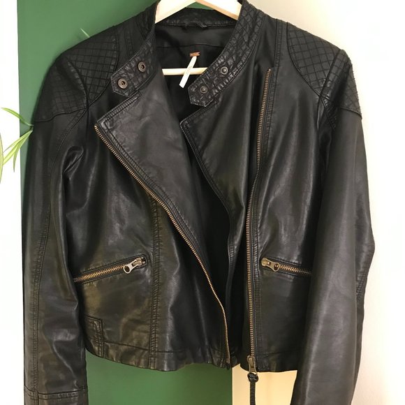 Free People Jackets & Blazers - Free People Fenix moto jacket - Size 6